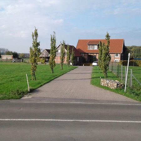 Gemuetliche Ferienwohnung, Laendlich Und Stadtnah, Ruhig Gelegen Rheda-Wiedenbrueck Bagian luar foto