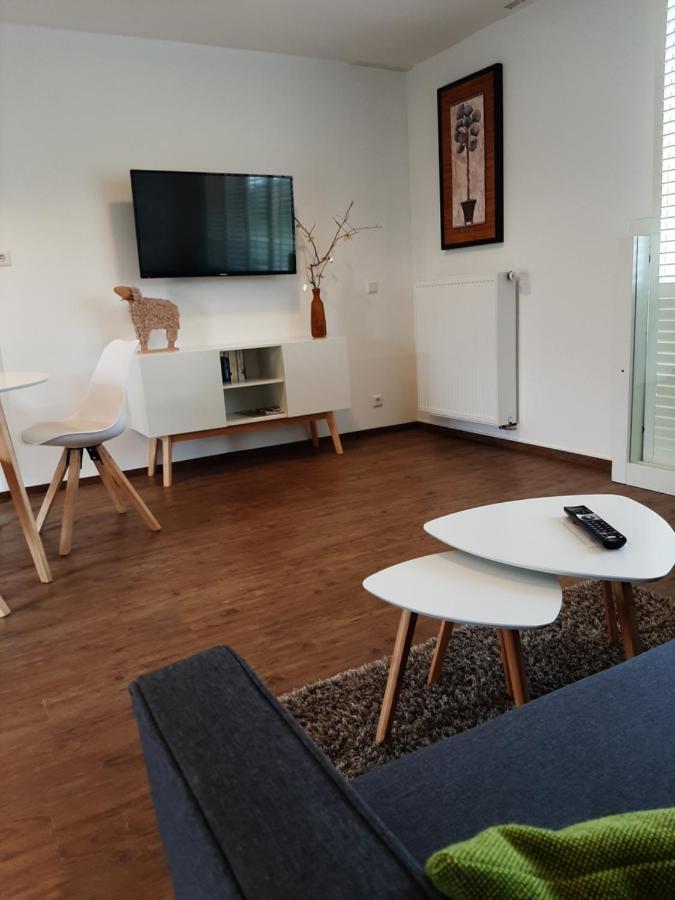 Gemuetliche Ferienwohnung, Laendlich Und Stadtnah, Ruhig Gelegen Rheda-Wiedenbrueck Bagian luar foto